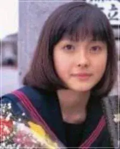 平山あや