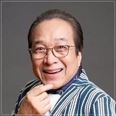 小日向文世